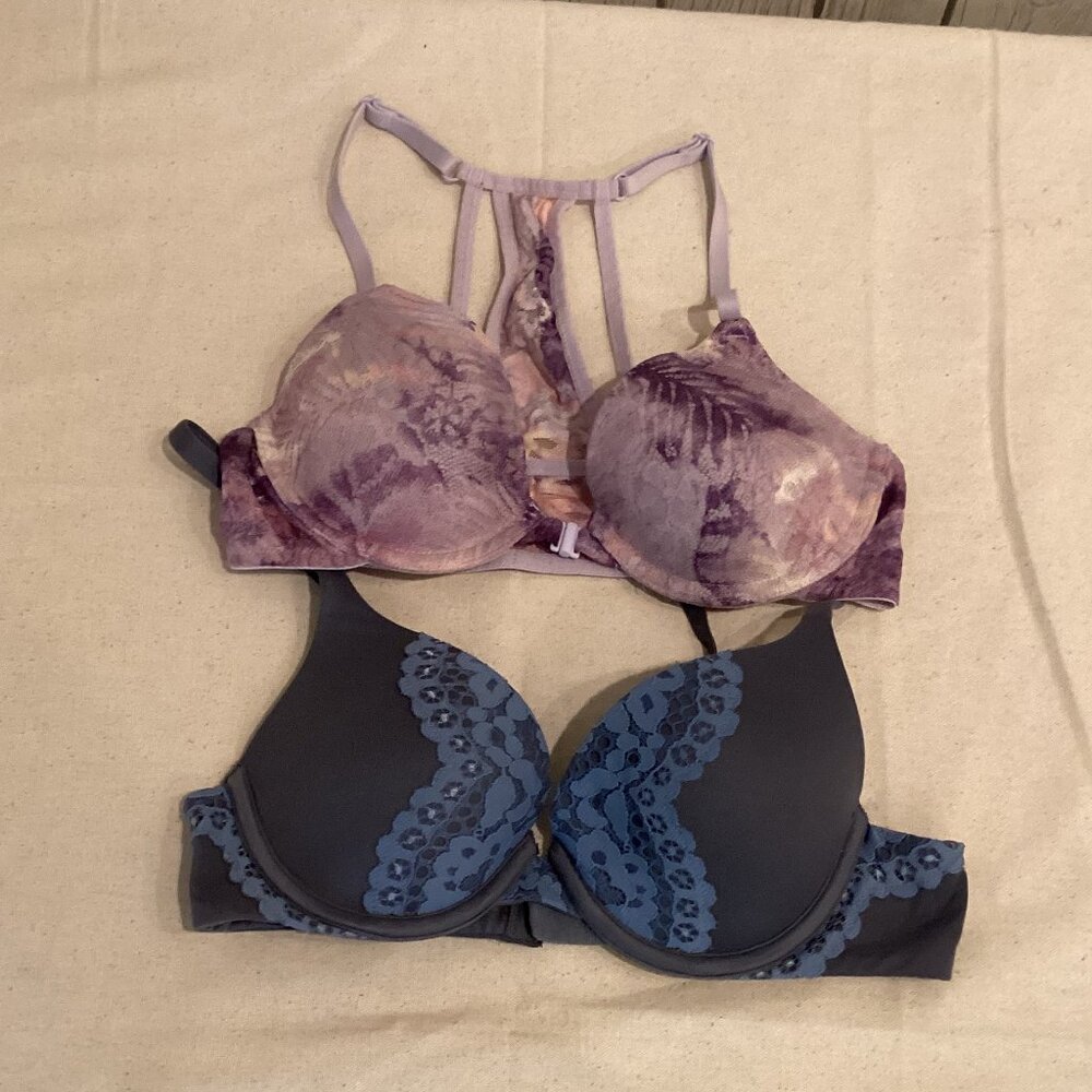 Lot of 2 Victoria's Secret Bras Purple & Blue - LIKE NEW Size 32 B